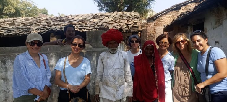 Empowering Female Travel: Unveiling the Top Indian Tours Designed for Women