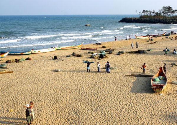 Exploring-the-Golden-Beaches-of-South-India